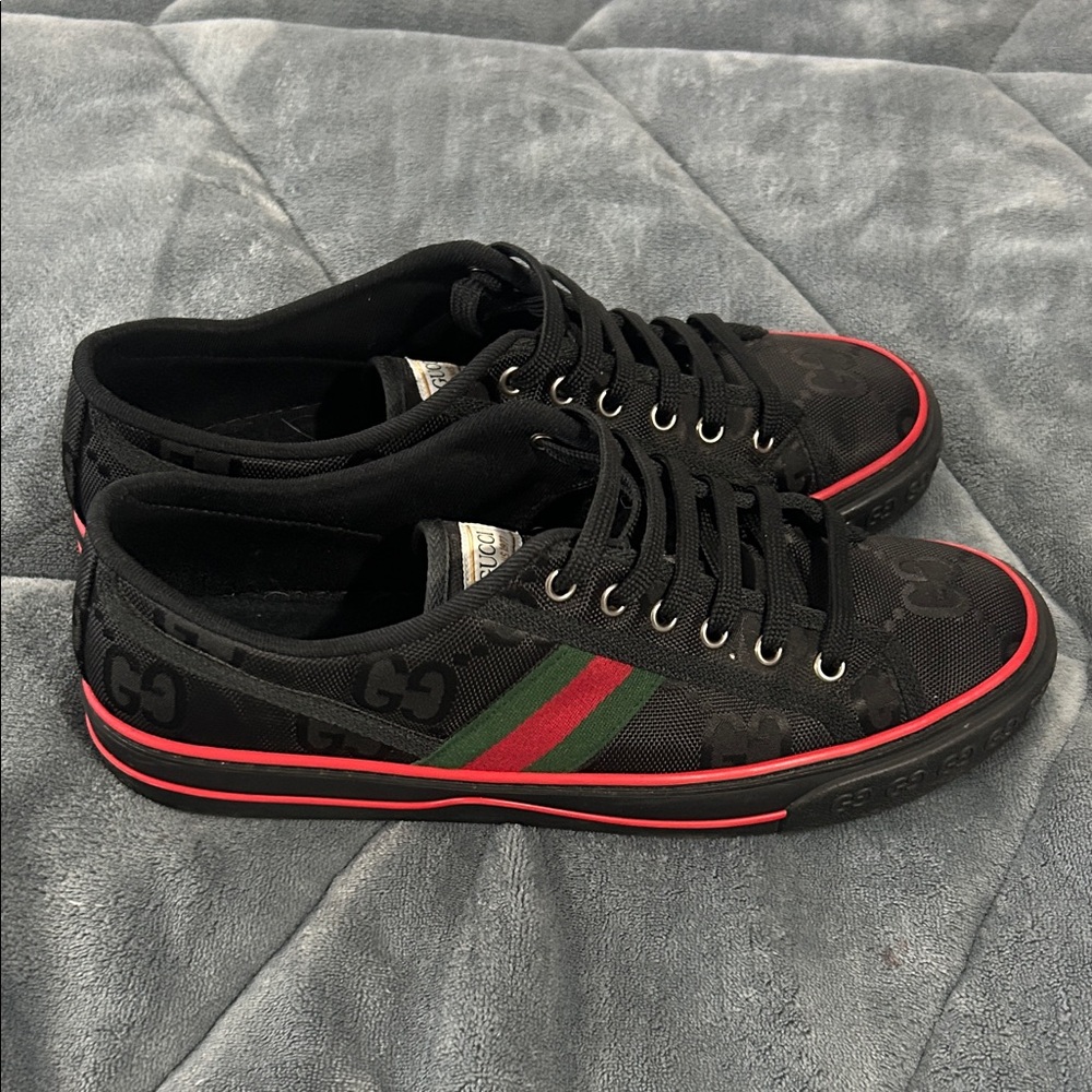 Gucci Women's Black Sneakers with Red and Green Stripes - Picture 5 of 9